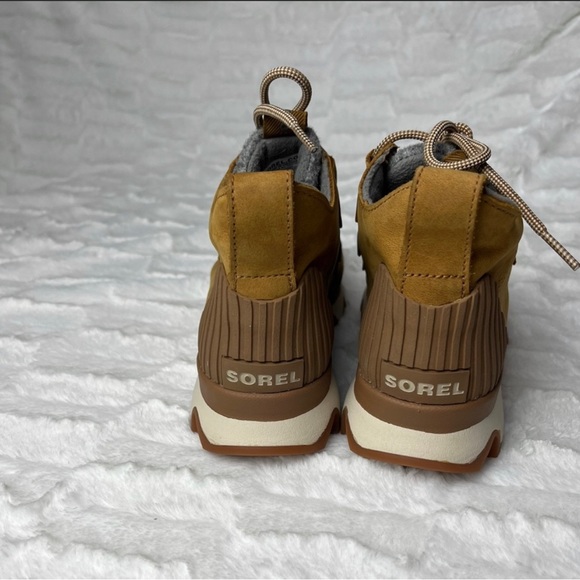 SOREL Women’s  KINETIC CARIBOU Waterproof Boot Size 5 - Picture 4 of 14